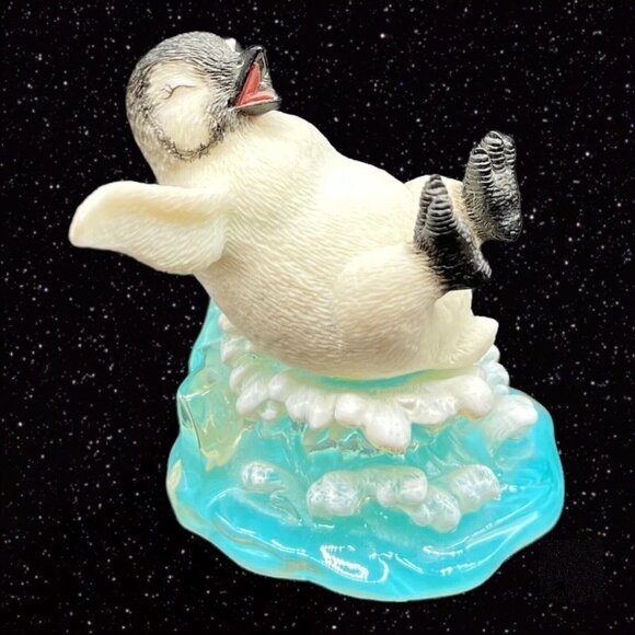 Splash Down Penguin Hamilton Collection Polar Playmates 1998 Figure 2.5”W 2”T - Picture 1 of 10